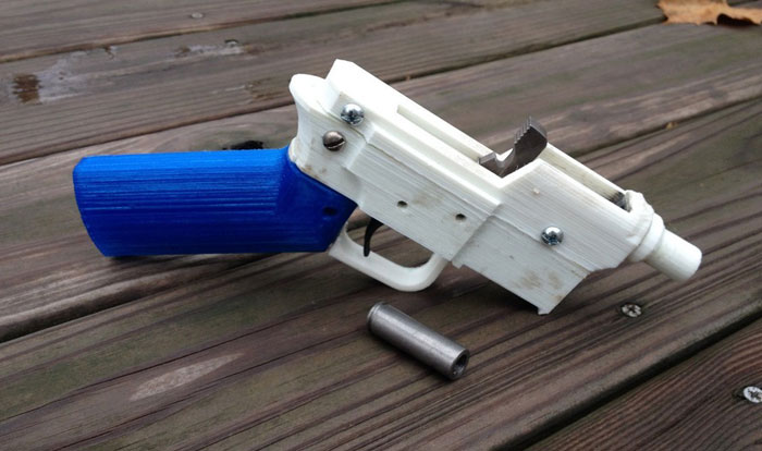 3D-Printed-Gun-with-ammo