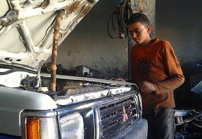 قصص عن عمالة الأطفال - قصة رضا 15 سنة
