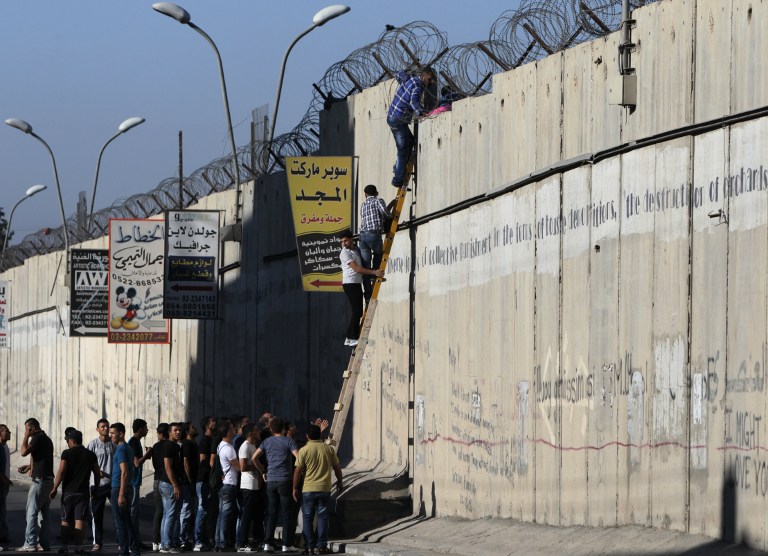 جداران فاصلة في العالم العربي - جدران تمزق العالم العربي اليوم - جدار إسرائيل وغزة