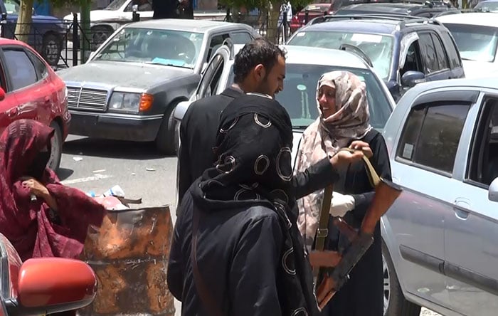 أول محطة بنزين مخصصة للنساء في اليمن - صورة 1