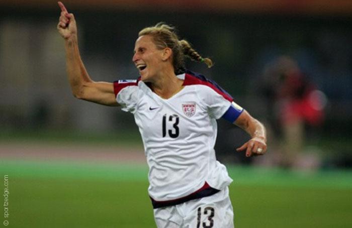 أفضل اللاعبات في تاريخ كرة القدم النسائية - صورة 4