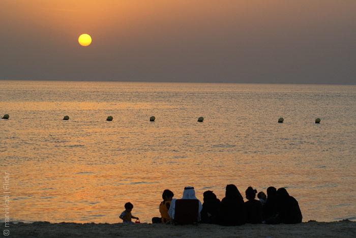 السياحة في السعودية - شاطئ نصف القمر